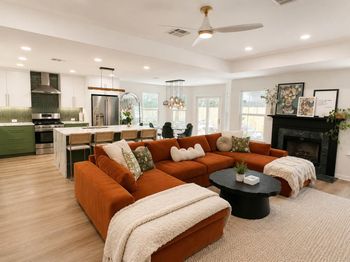 5405 Amanda Ellis CT