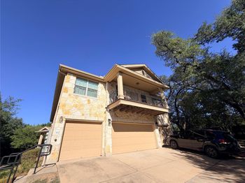 3101 Davis LN