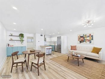 1208 Enfield RD