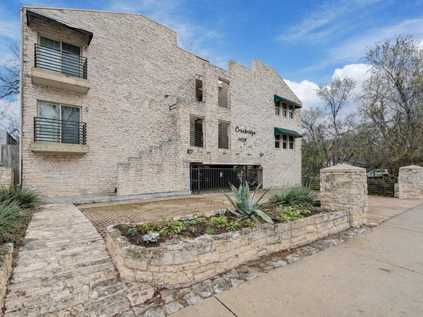 4409 Duval ST 305, Austin TX 78751