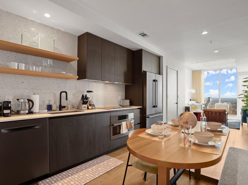 48 East Ave 2707, Austin TX 78701
