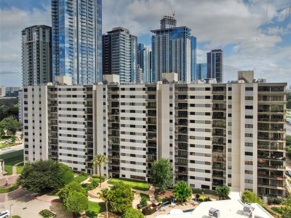 40 N Interstate 35 EXPY 2C2, Austin TX 78701