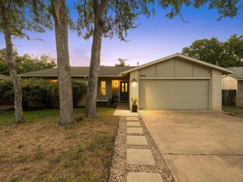 3913 Leafield DR, Austin TX 78749