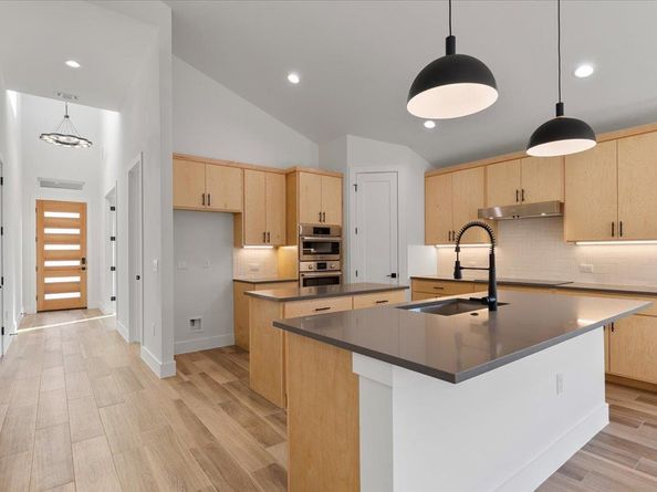 9801 Petrichor BLVD, Manor TX 78653