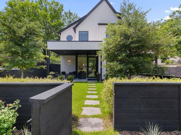 2102 Oxford ST, Austin TX 78704