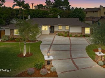 848 S Del Cerro