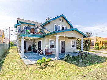 1812 W 48th