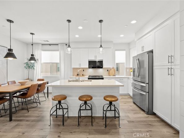 1323 Via Lucero, Oceanside CA 92056