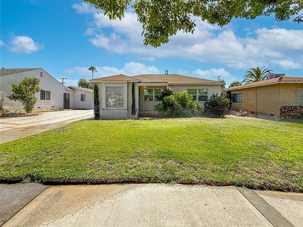 6318 Cartwright Avenue, North Hollywood CA 91606