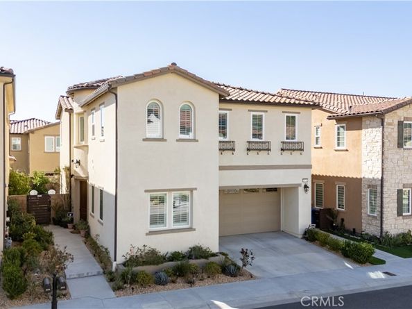20742 Pine Cone Circle, Porter Ranch CA 91326