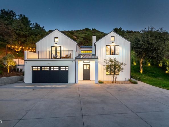 2950 Oak Glen Road, Glendale CA 91208