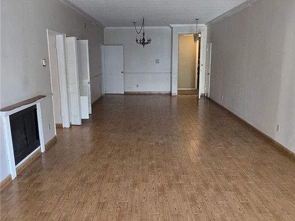 400 # 316 S La Fayette Park, Los Angeles CA 90057