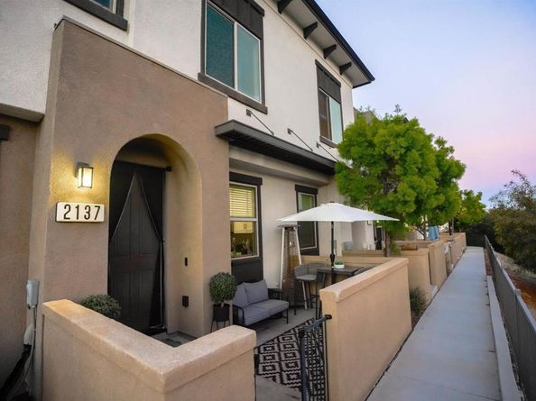 2137 Solara Lane, Vista CA 92081