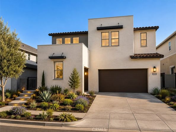 832 Heather Road, Rancho Mission Viejo CA 92694