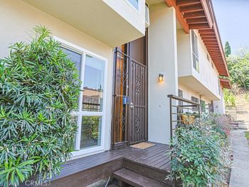 137 Casuda Canyon Dr.