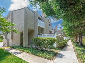 380 W Wilson