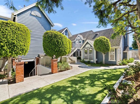 810 Baker 210, Costa Mesa CA 92626