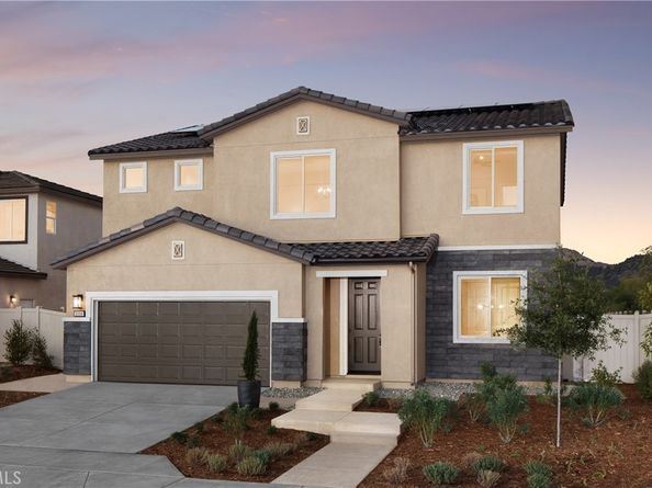 2086 Woolem Place, Escondido CA 92026