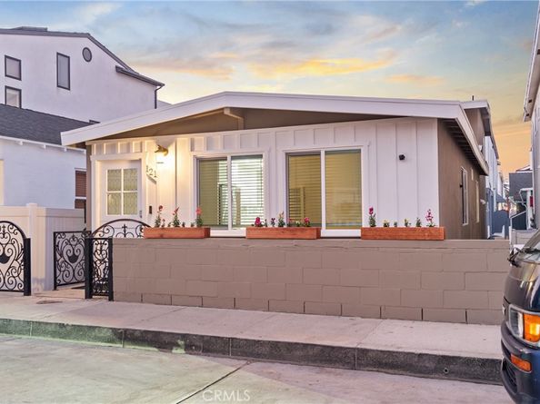 121 25th, Newport Beach CA 92663