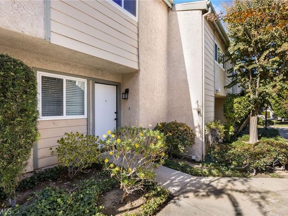 8347 Grenoble Street 9, Sunland CA 91040