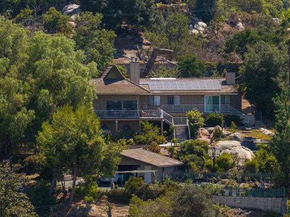 1135 Old Chase Avenue, El Cajon CA 92020