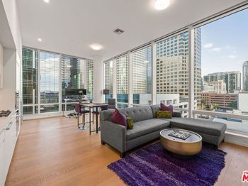 877 Francisco Street