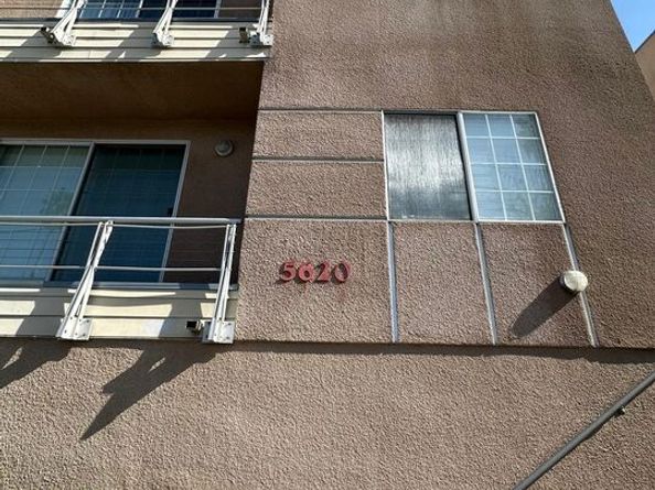 Undisclosed Address #26647213, Tarzana CA 91356