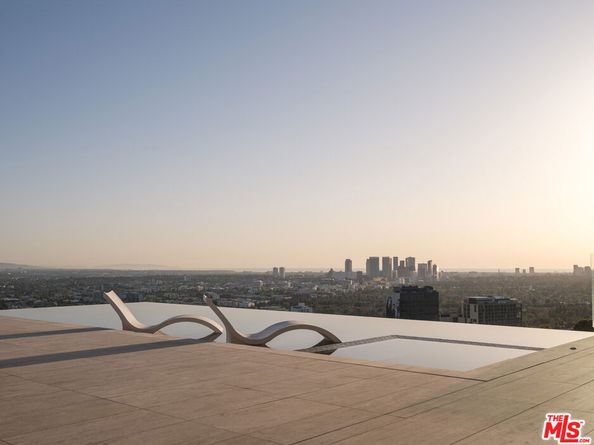 1305 Collingwood Place, Los Angeles CA 90069
