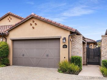 8169 Auberge Cir