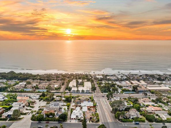 2029 Del Mar Heights Rd, Del Mar CA 92014