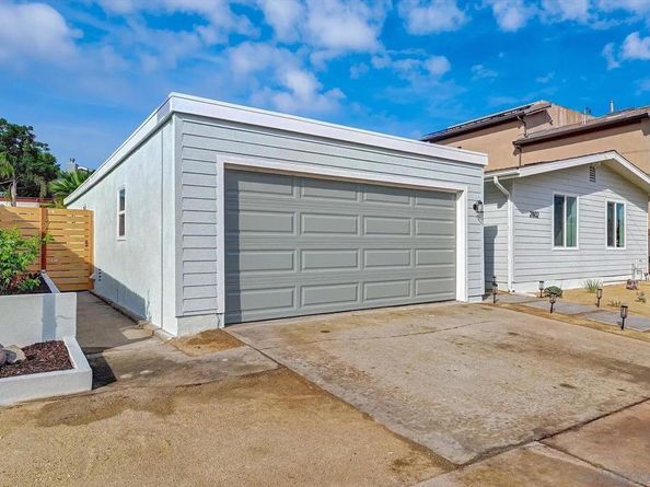 2802 Cowley Way, San Diego CA 92110