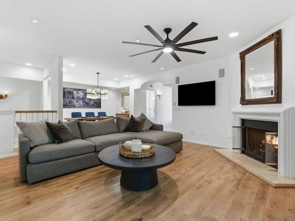 2842 Torrey Pines Rd, La Jolla CA 92037