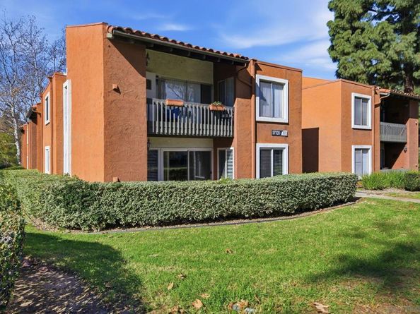 17131 W Bernardo Dr 102, San Diego CA 92127