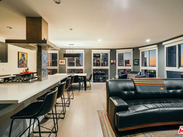 800 W 1st Street 2008, Los Angeles CA 90012