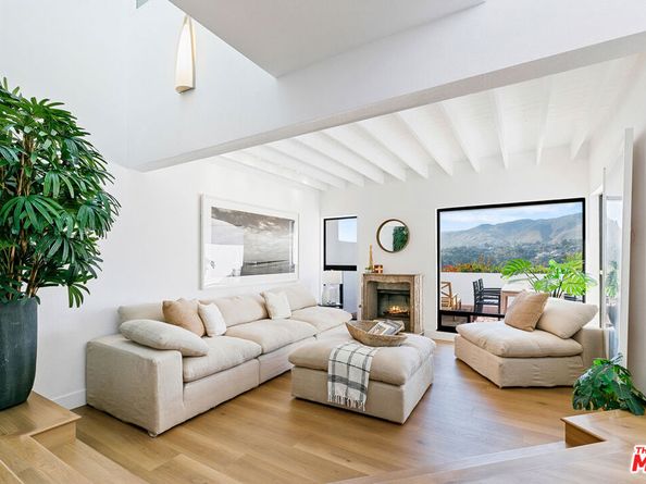 29221 Heathercliff Road 13, Malibu CA 90265