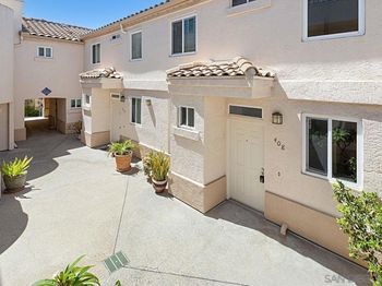 6161 Calle Mariselda