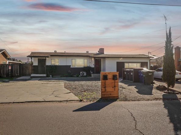 1141 Sumner Ave, El Cajon CA 92021