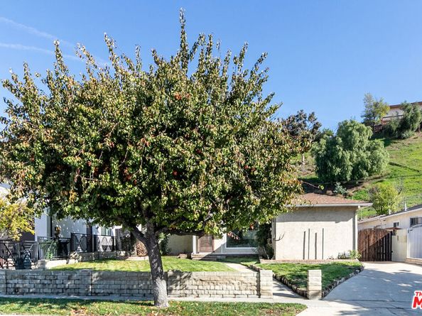 8422 Glencrest Drive, Sun Valley CA 91352