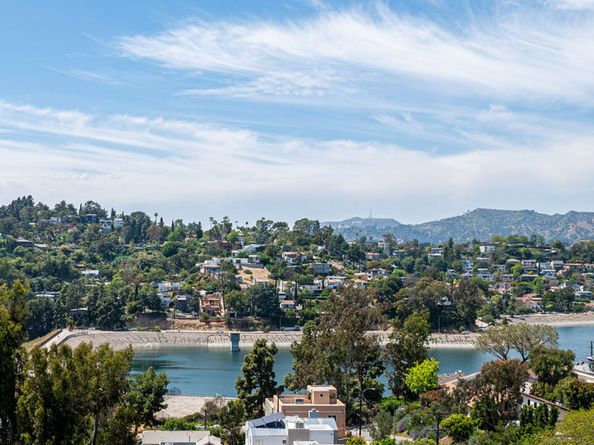 1915 Apex Avenue, Los Angeles CA 90039