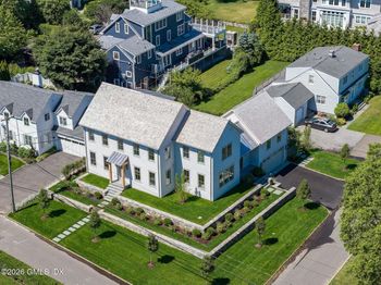25 Cove Road