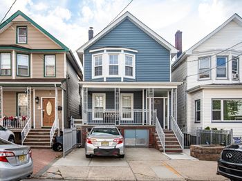 203 Pearsall Ave