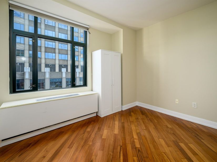 105 Greene St 1604, Jersey City NJ 07302