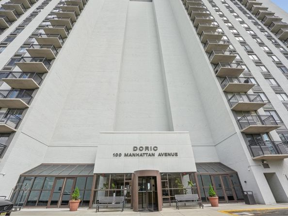 100 Manhattan Ave 1819, Union City NJ 07087