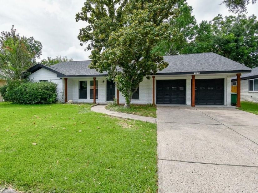 5019 Stillbrooke Drive, Houston TX 77035