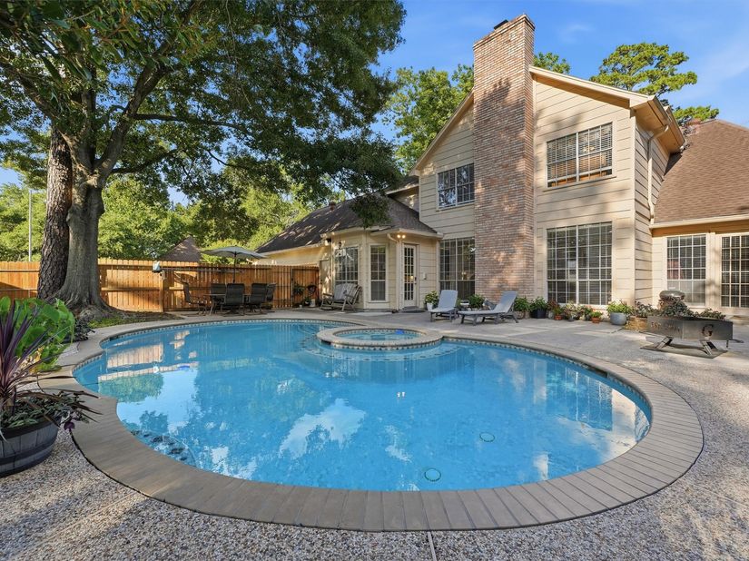 5819 Rocky Brook Drive, Houston TX 77345