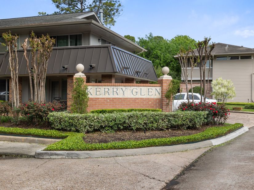 6443 Bayou Glen Road, Houston TX 77057