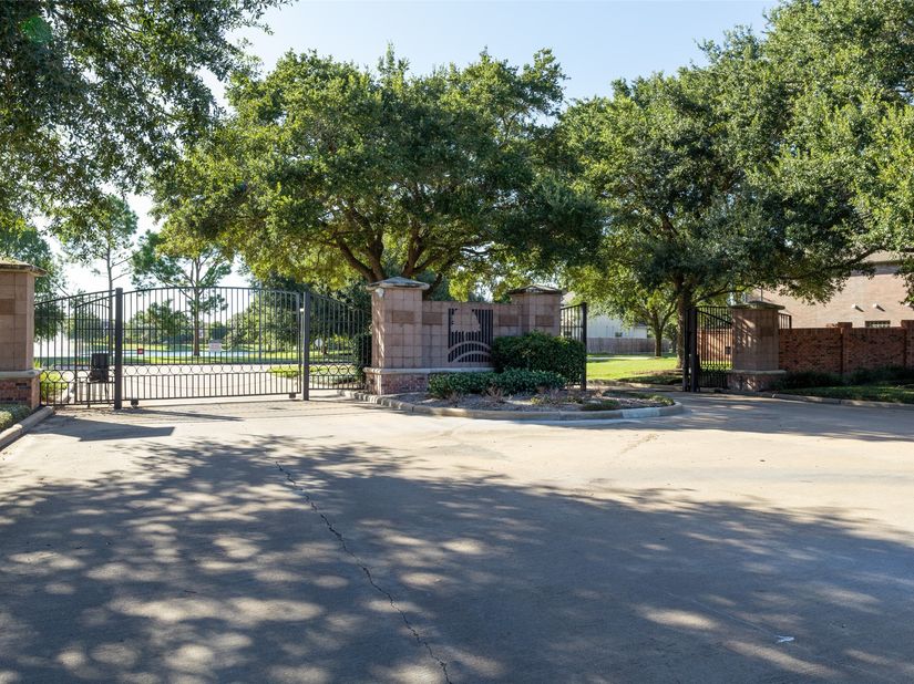 15111 Black Falls Lane, Sugar Land TX 77498