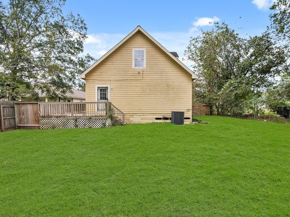 4819 Mallow Street, Houston TX 77033