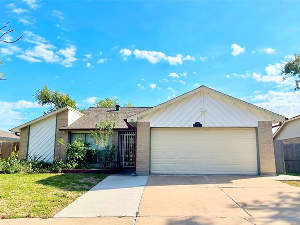 4718 Misty Shadows Drive, Houston TX 77041