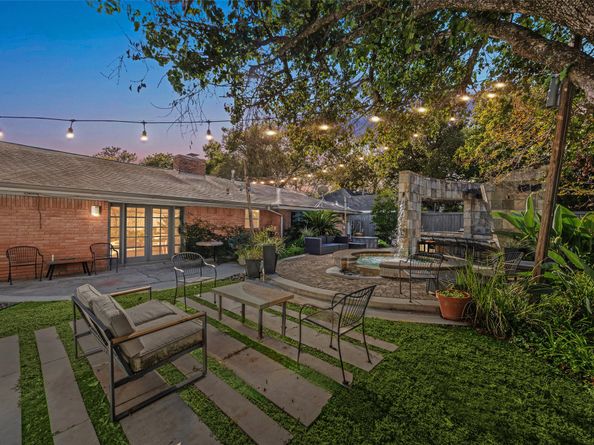 10102 Knoboak Drive, Houston TX 77080